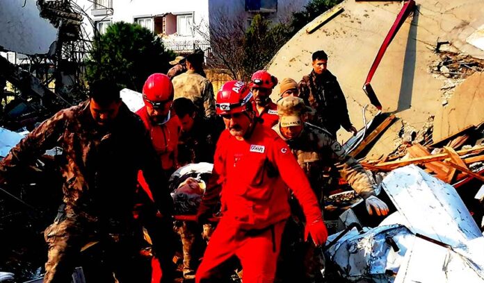 Samsung Türkiye'den deprem bölgesi için 3 milyon dolar bağış